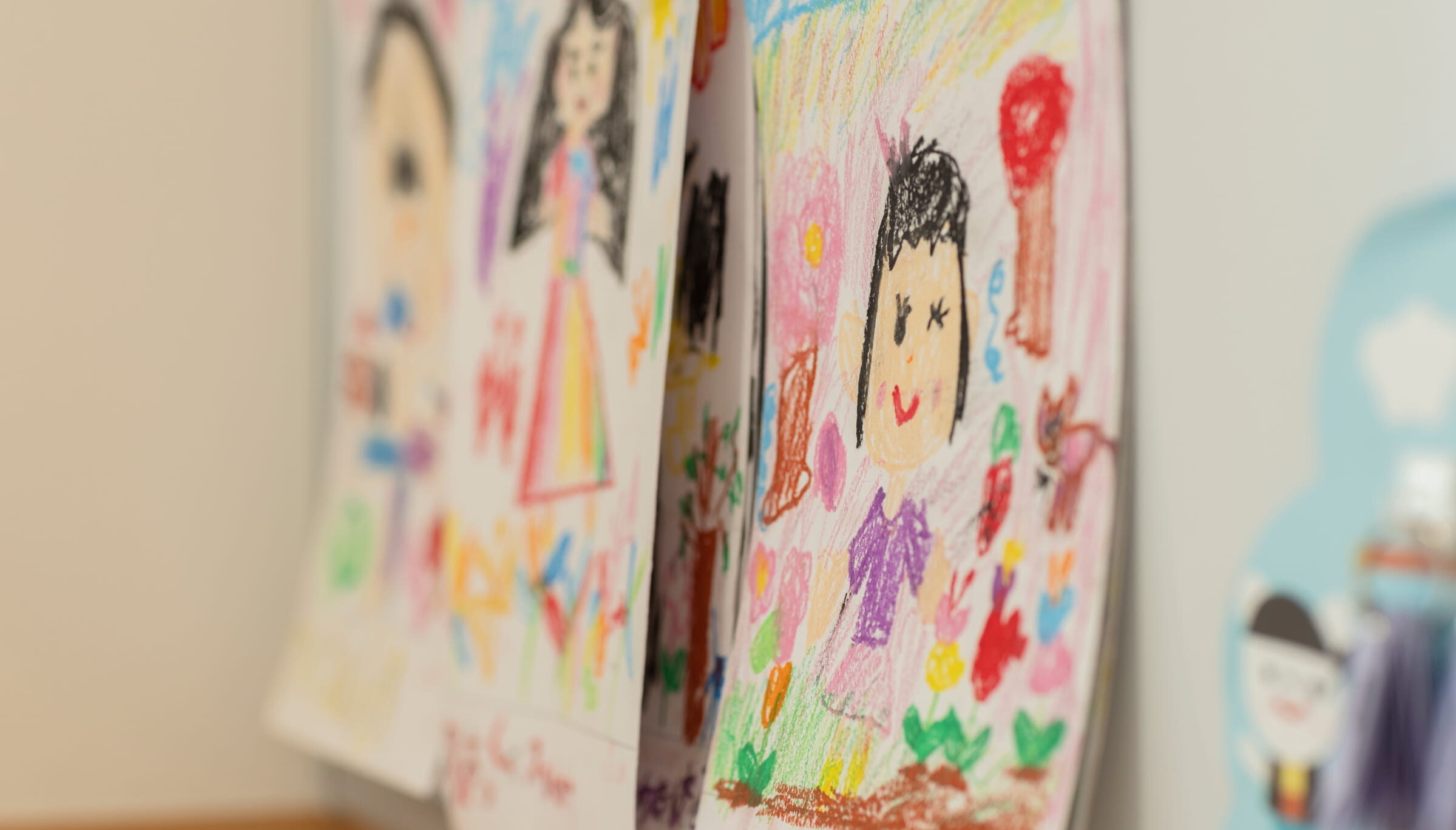 子どもたちが描いた絵